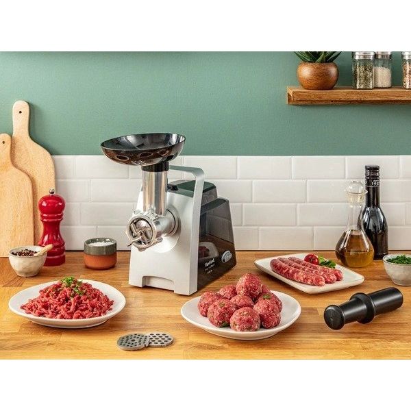 Tefal Meat Mincer 7 in 1 1400W ماكنة لحمة Tefal Meat Mincer 7 in 1 1400W ماكنة لحمة