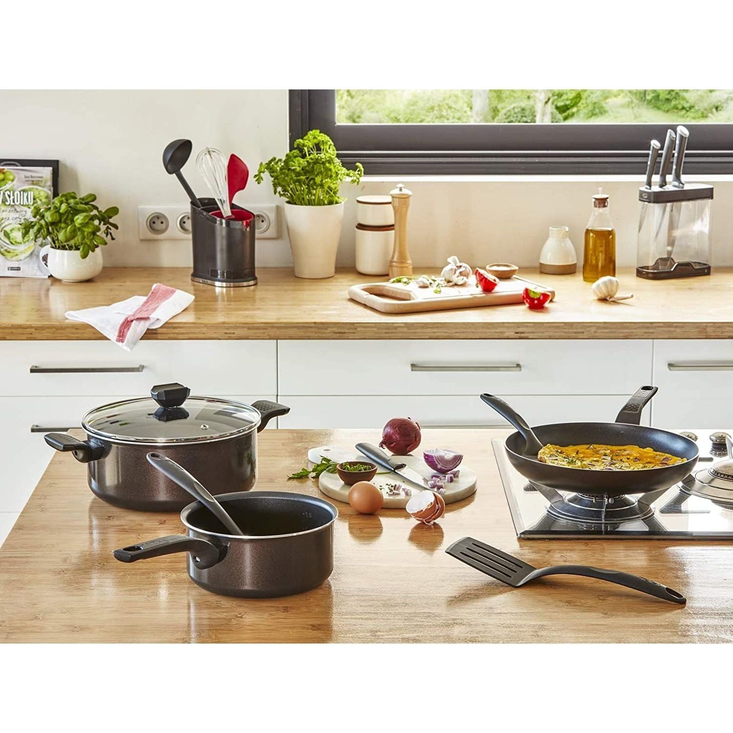Tefal Easy Cook & Clean Casserole 20Cm كسرولة Tefal Easy Cook & Clean Casserole 20Cm كسرولة