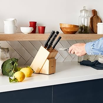Tefal Knife 5 Pcs Set with Wood Block طقم سكاكين Tefal Knife 5 Pcs Set with Wood Block طقم سكاكين