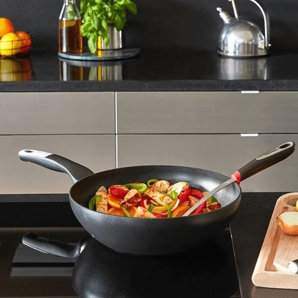Tefal مقلاة ووك Unlimited 28 سم Tefal مقلاة ووك Unlimited 28 سم