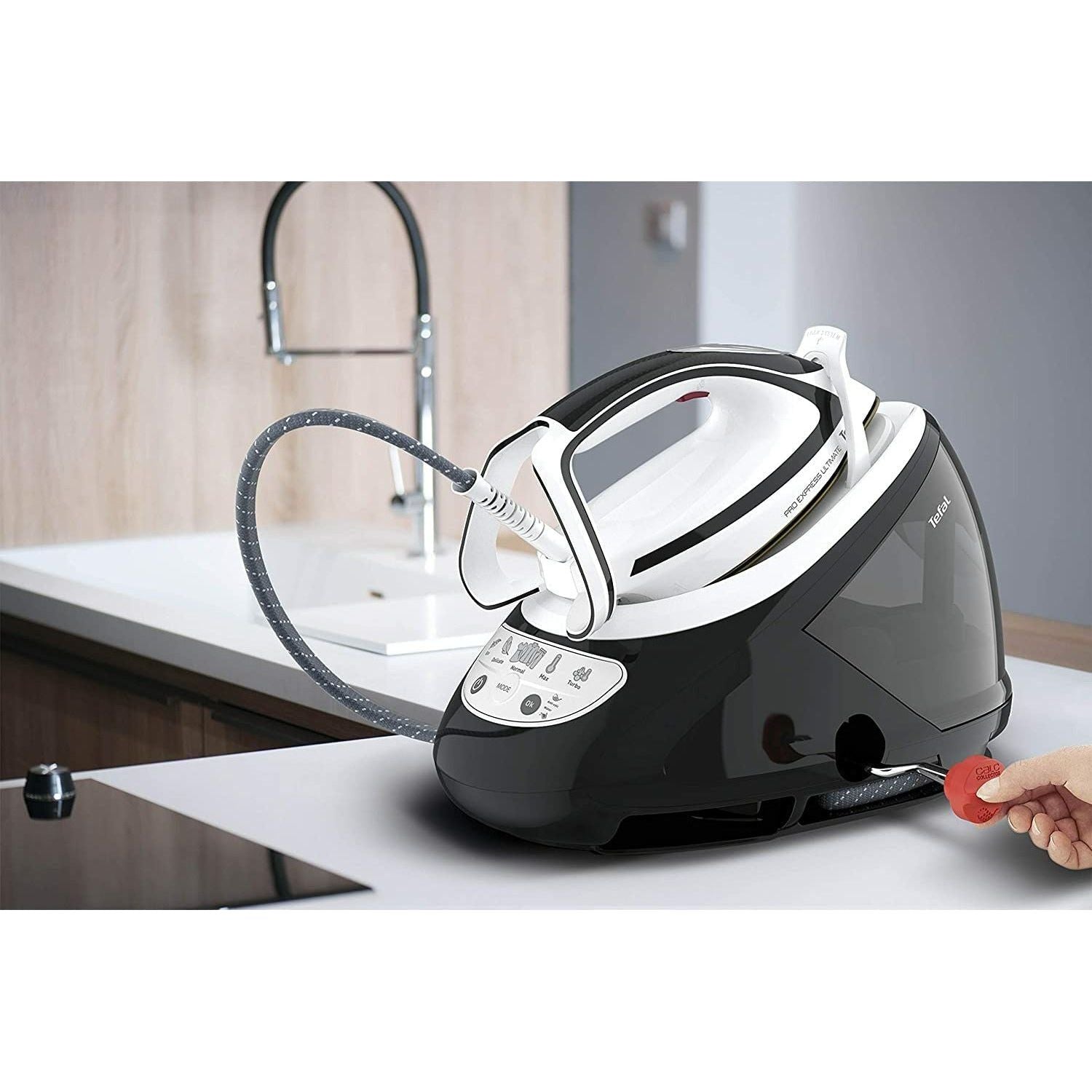 Tefal مكواة مولد بخار Pro Express Ultimate Tefal مكواة مولد بخار Pro Express Ultimate